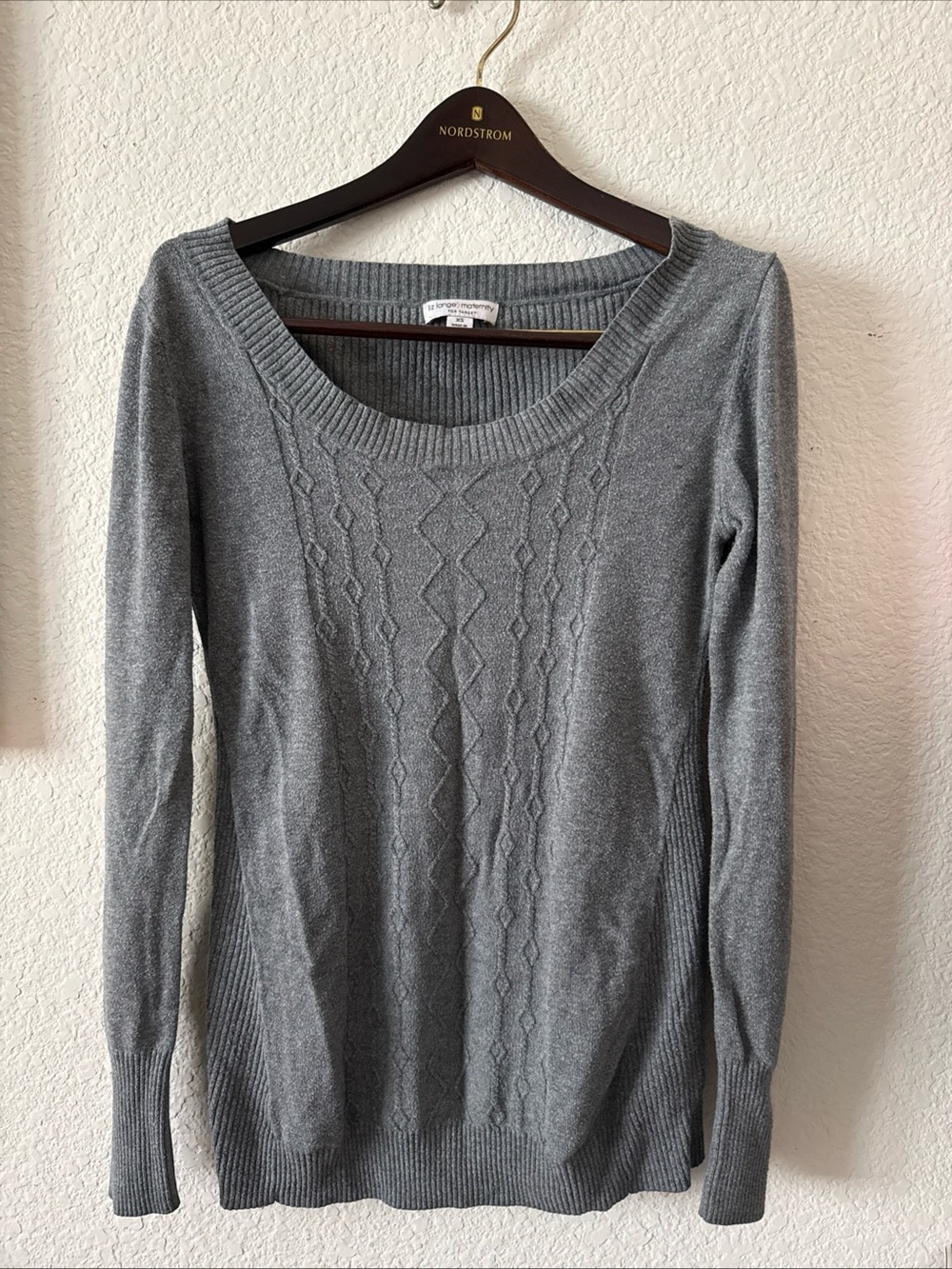 Liz Lange Heather Gray Scoop-Neck Cable Sweater